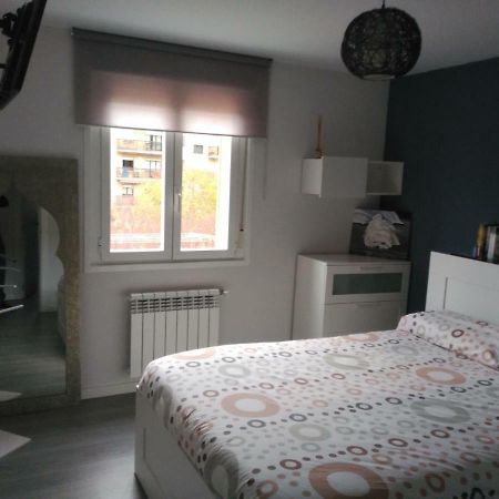 Apartamento Turistico Marcelo Celayeta At Cerca Del Centro Pamplona Eksteriør bilde