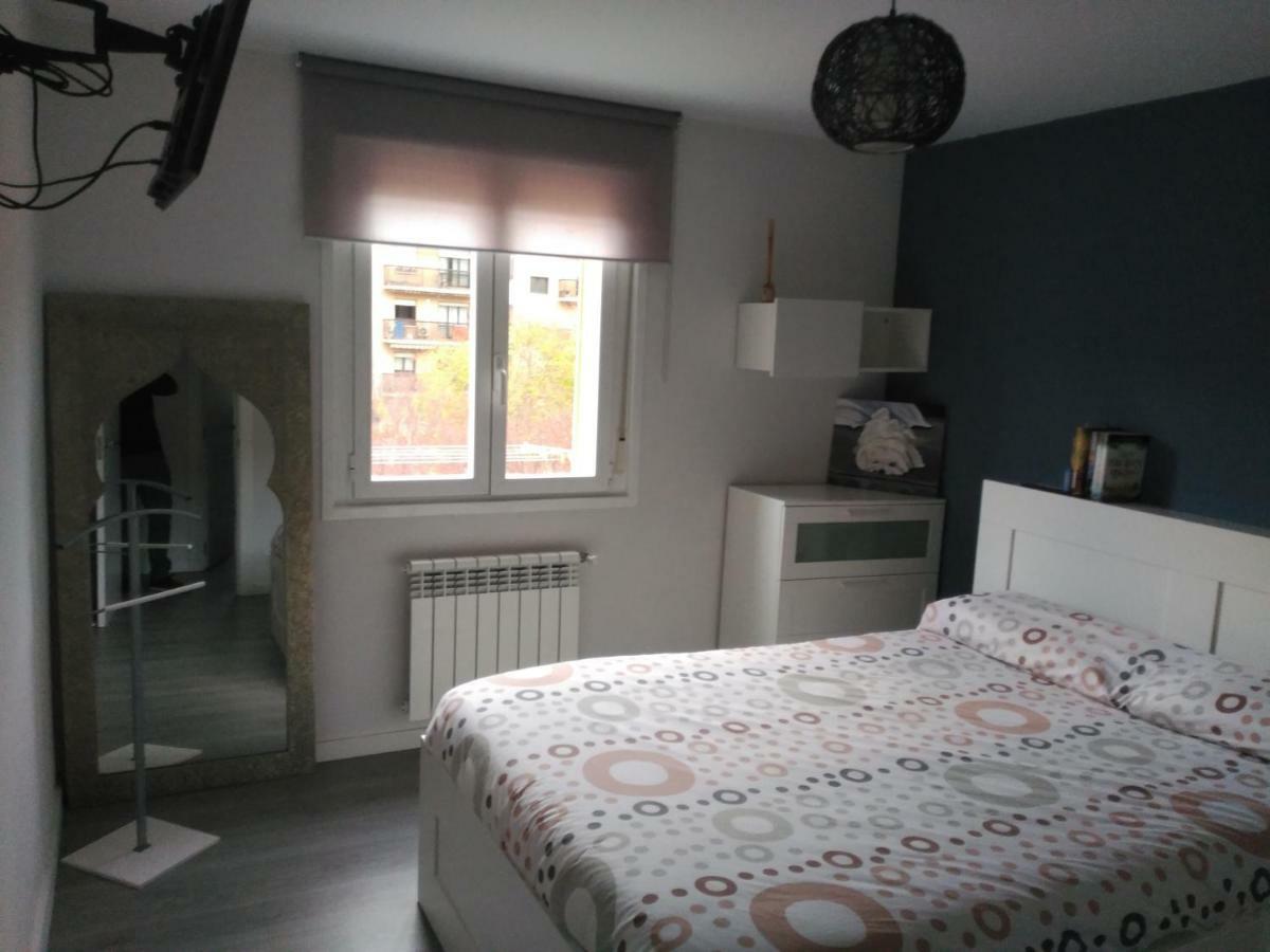 Apartamento Turistico Marcelo Celayeta At Cerca Del Centro Pamplona Eksteriør bilde